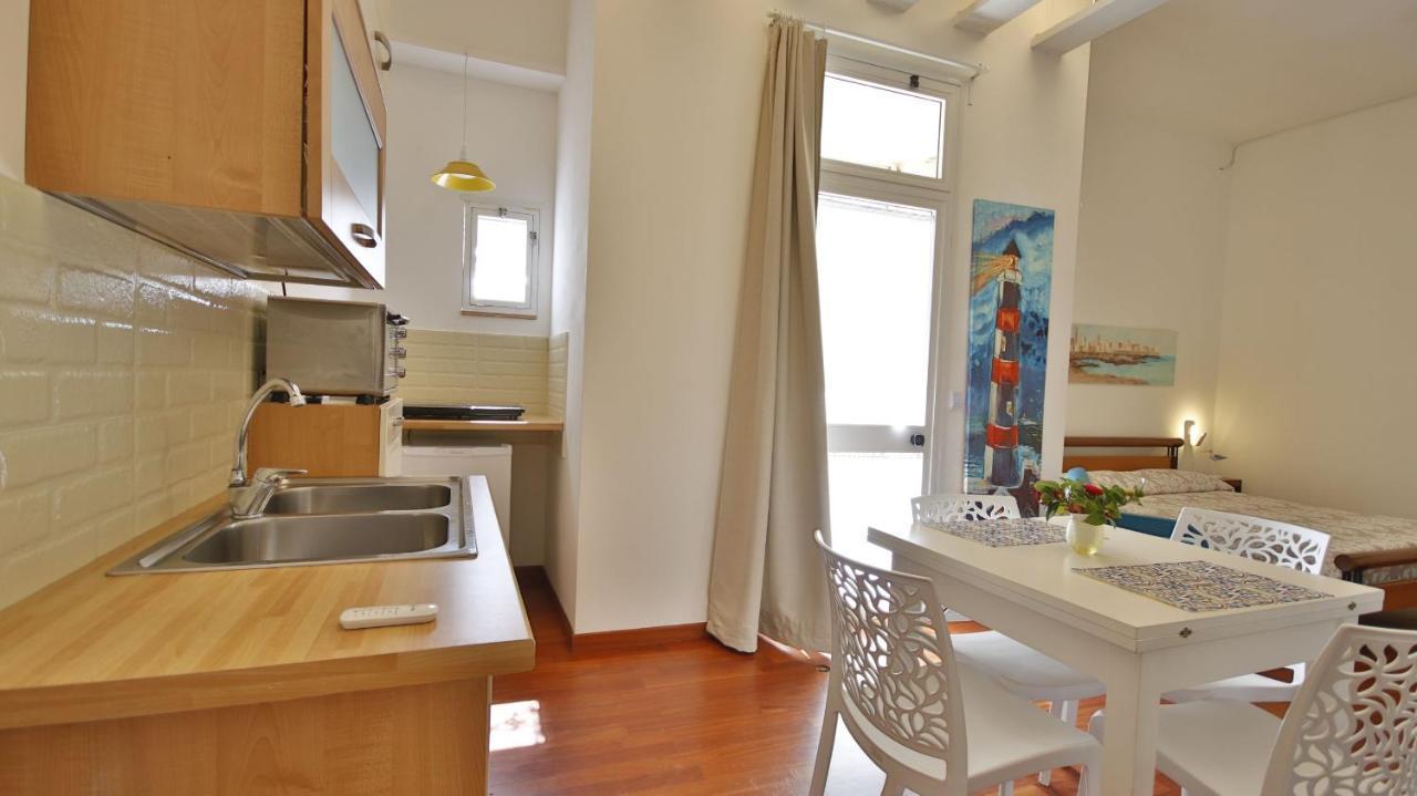 Casa Levante A 75 Mt Dalla Spiaggia Monopoli Eksteriør bilde