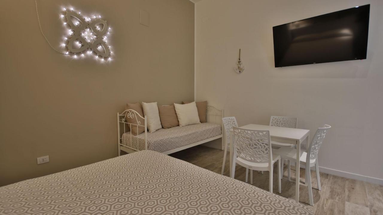 Casa Levante A 75 Mt Dalla Spiaggia Monopoli Eksteriør bilde
